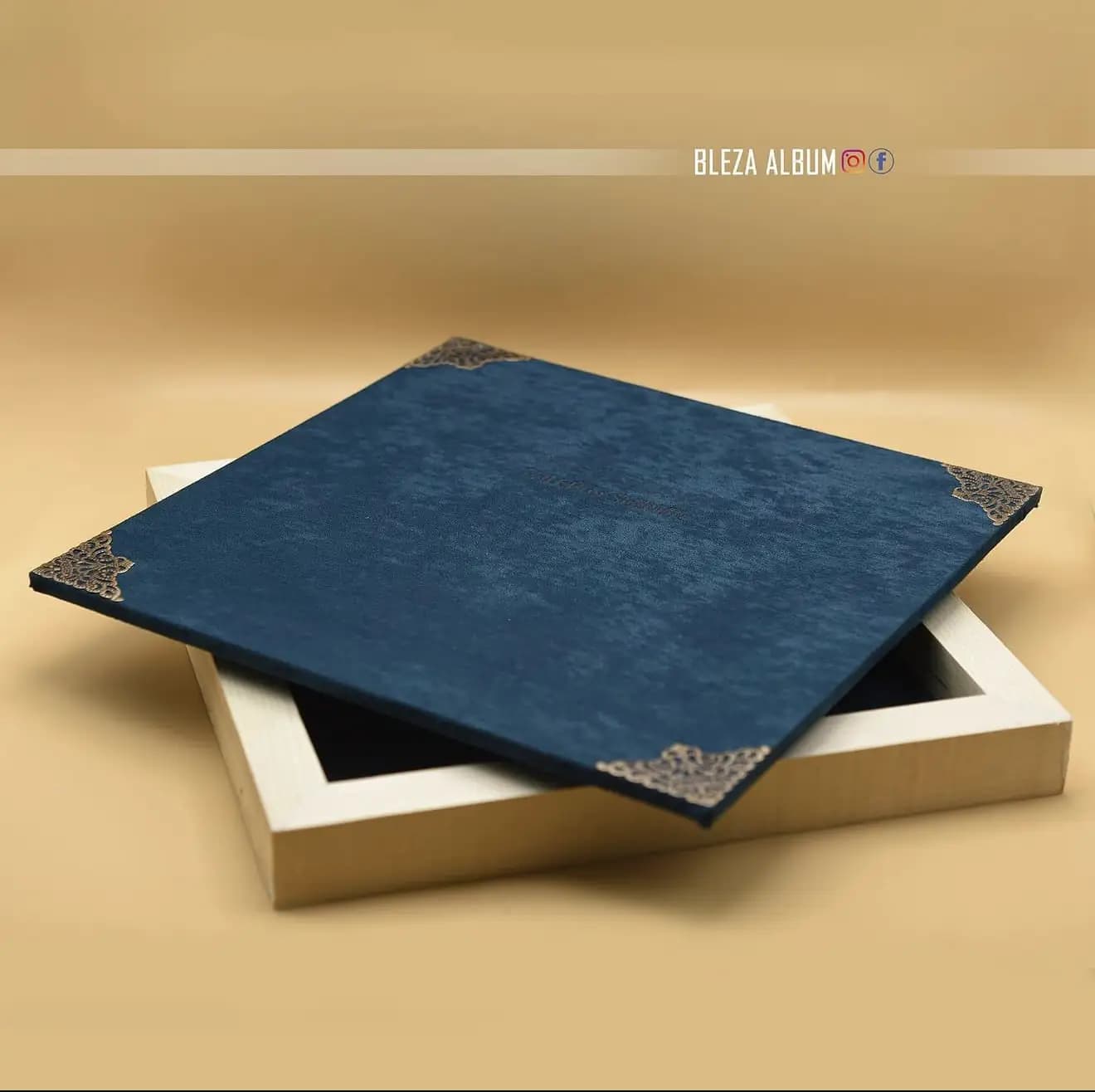AA11 — album cover
