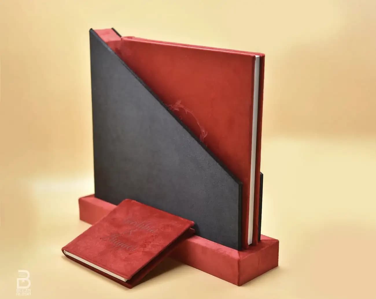 AA12 — Red