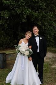Wedding photograph, page III — الرقصة الأولى